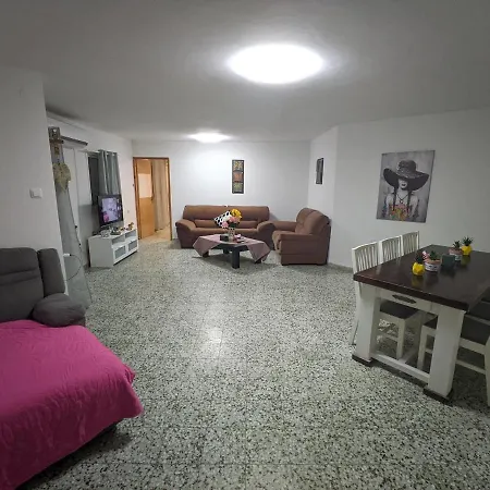 1 Bedroom House We Call Home Maalot Tarshiha Exterior photo